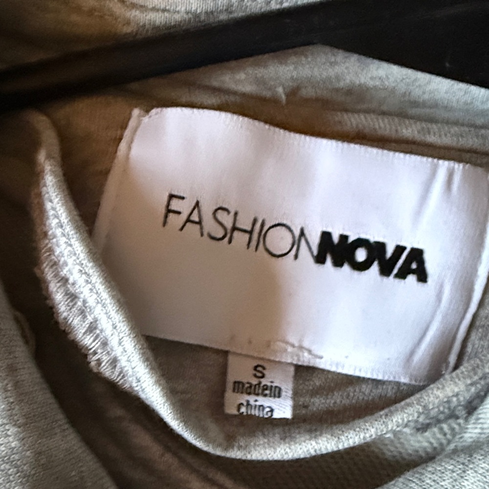 Fashion Nova Black xs & Gray s Cropped Jacket - Picture 3 of 4